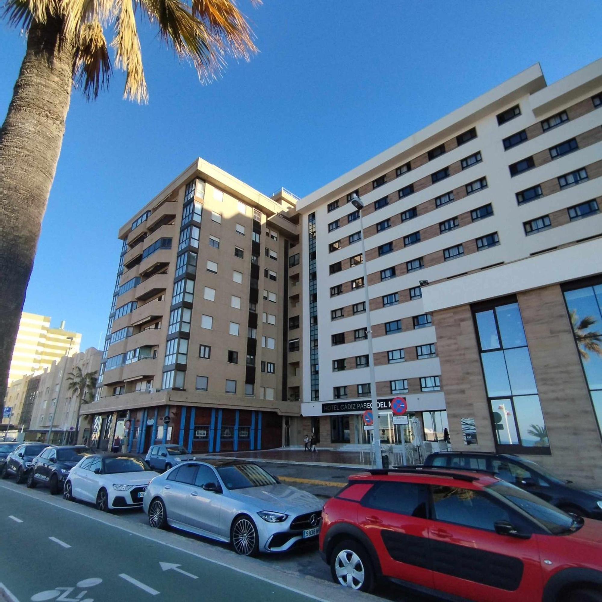 カディスEncantador Apartamento Frente A La Playa Victoriaアパートメント エクステリア 写真